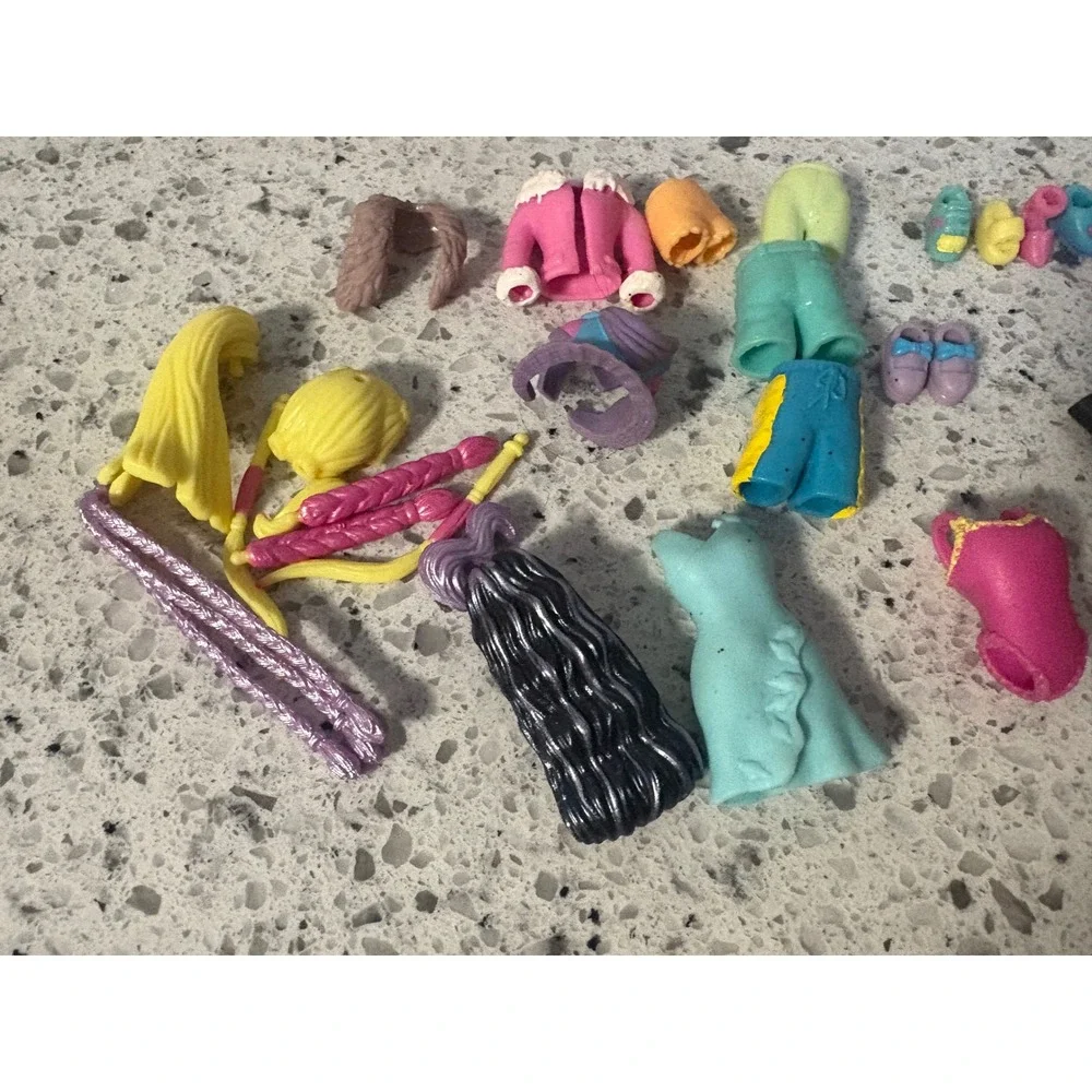 Vintage Polly‎ pocket rubber clothes and one doll